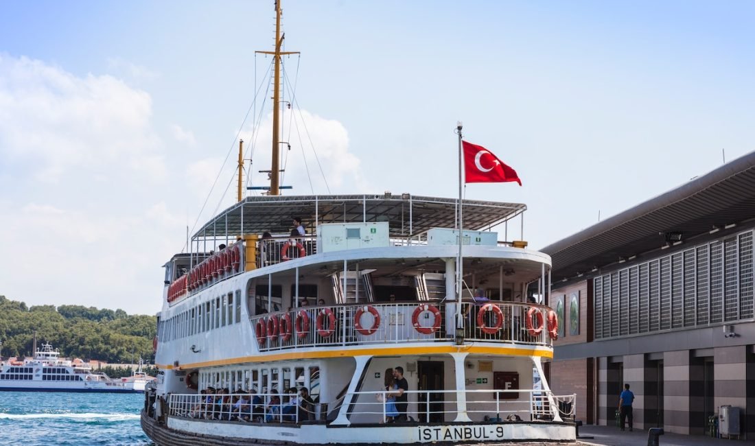 İstanbul’da güzel bir hava ve feribot keyfi