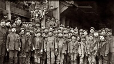 Çocuk İşçiler: Sanayi Devrimi’nden Lewis Hine’ın Fotoğraflarına