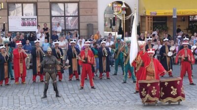 Mehterân: Osmanlı’nın Askerî Müzik Teşkilatı