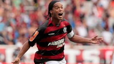 Ronaldinho: Futbolu Gülümseyerek Oynayan Brezilyalı Efsane