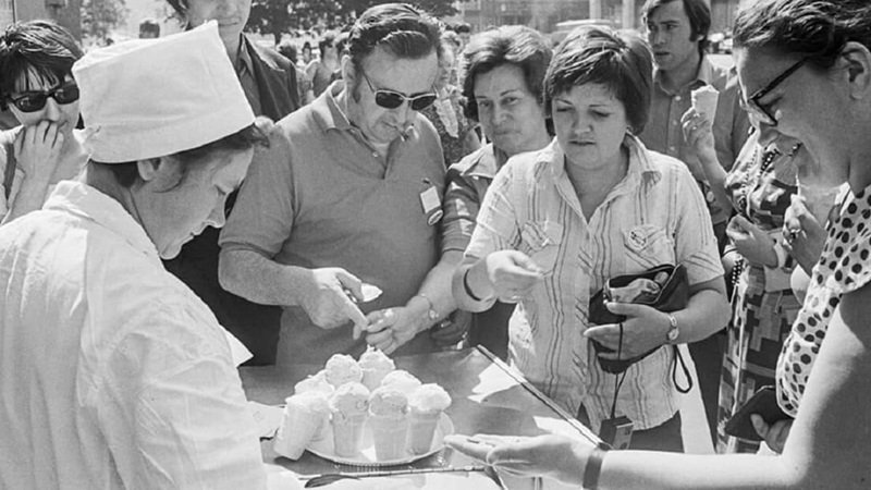 Sovyet Dondurmasının Farkı: GOST Standartları, Plombir ve Bir Nostalji Hikâyesi