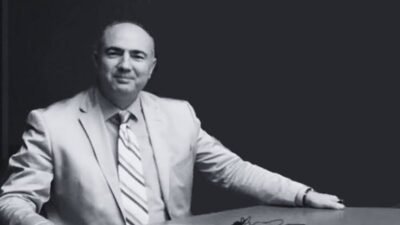 Vedat Yenerer: Savaş Muhabirliğine Adanmış Bir Gazetecilik Kariyeri